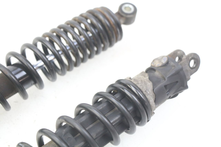 photo de COPPIA AMMORTIZZATORI POSTERIORI PEUGEOT SATELIS COMPRESSOR K15 125 (2006 - 2009) - Primo piano tecnico