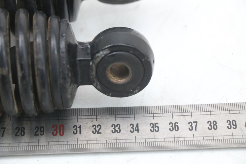 photo de COPPIA AMMORTIZZATORI POSTERIORI PEUGEOT TWEET 125 (2018 - 2021) - Zoom sullo stato d'uso