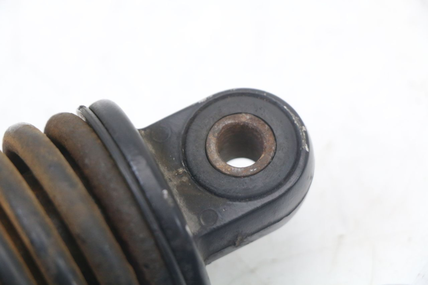 photo de COPPIA AMMORTIZZATORI POSTERIORI YAMAHA X-MAX XMAX 250 (2006 - 2009) - Dettagli dei punti di fissaggio