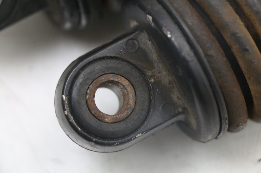 photo de COPPIA AMMORTIZZATORI POSTERIORI YAMAHA X-MAX XMAX 250 (2006 - 2009) - Stato della superficie e materiale