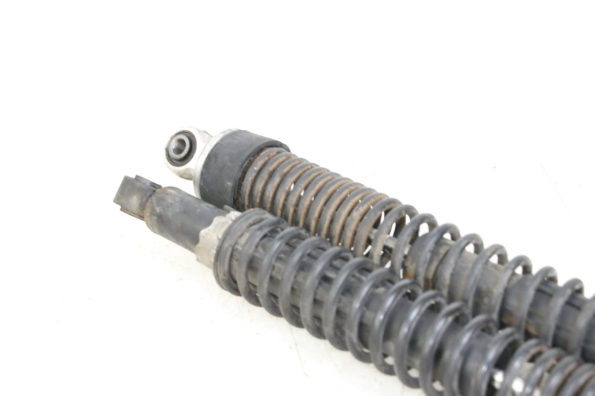 photo de COPPIA AMMORTIZZATORI POSTERIORI PIAGGIO X10 125 (2012 - 2017) - Dettagli dei punti di fissaggio