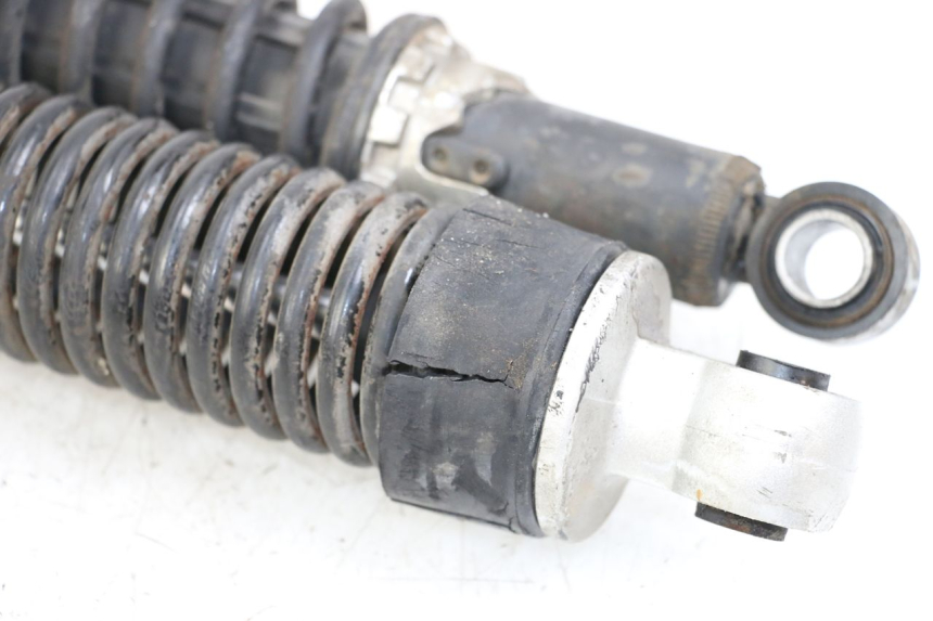 photo de COPPIA AMMORTIZZATORI POSTERIORI PIAGGIO X10 125 (2012 - 2017) - Stato della superficie e materiale