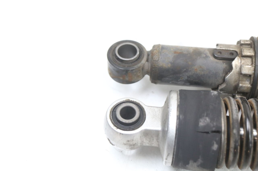 photo de COPPIA AMMORTIZZATORI POSTERIORI PIAGGIO X10 125 (2012 - 2017) - Dettagli dei punti di fissaggio