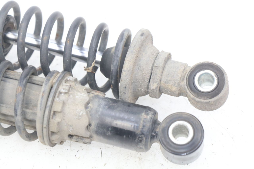 photo de COPPIA AMMORTIZZATORI POSTERIORI PIAGGIO X7 125 (2007 - 2013) - Dettagli dei punti di fissaggio