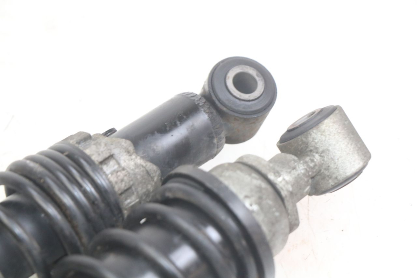 photo de COPPIA AMMORTIZZATORI POSTERIORI PIAGGIO X8 125 (2004 - 2007) - Dettagli dei punti di fissaggio