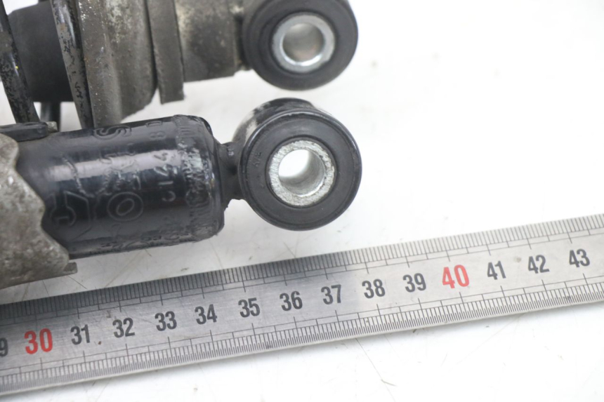 photo de COPPIA AMMORTIZZATORI POSTERIORI PIAGGIO XEVO - X EVO 125 (2007 - 2017) - Zoom sullo stato d'uso