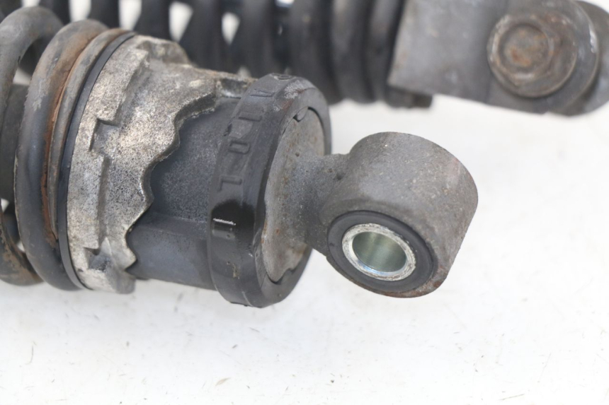 photo de Coppia ammortizzatori posteriori YAMAHA YP MAJESTY 125 (1998 - 2001) - Dettagli dei punti di fissaggio