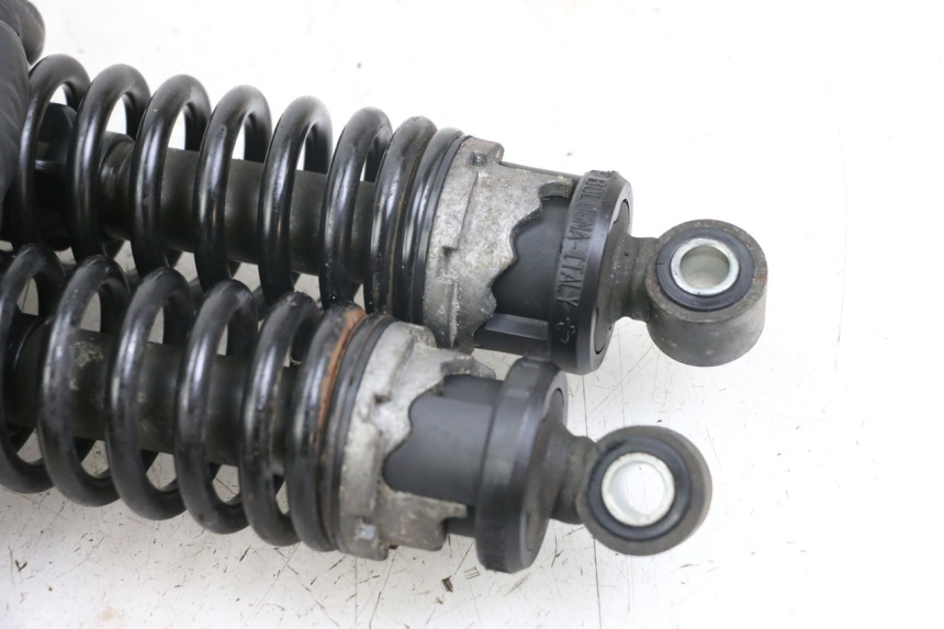 photo de COPPIA AMMORTIZZATORI POSTERIORI YAMAHA YP MAJESTY 125 (2002 - 2006) - Vista d'insieme del prodotto