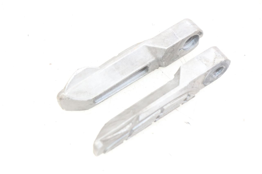 photo de PAIA DI PEDANE POSTERIORI KYMCO AGILITY 16+ 4T 50 (2018 - 2023) - Dettaglio del componente