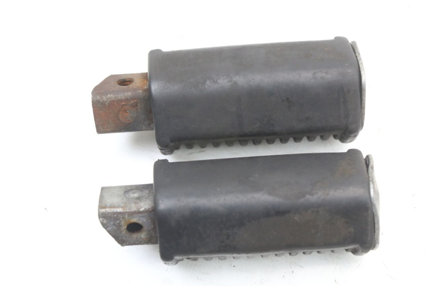 photo de PEDANA POSTERIORE HYOSUNG GV AQUILA 125 (2000 - 2009) - Altra angolazione