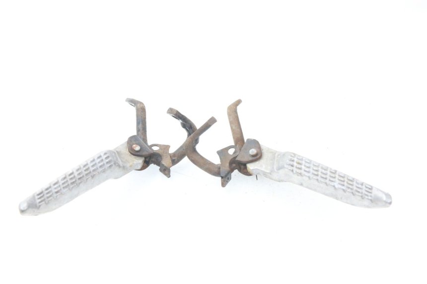 photo de PAIA DI PEDANE POSTERIORI JONWAY AZTRAL 125 (2008 - 2017) - Dettaglio del componente