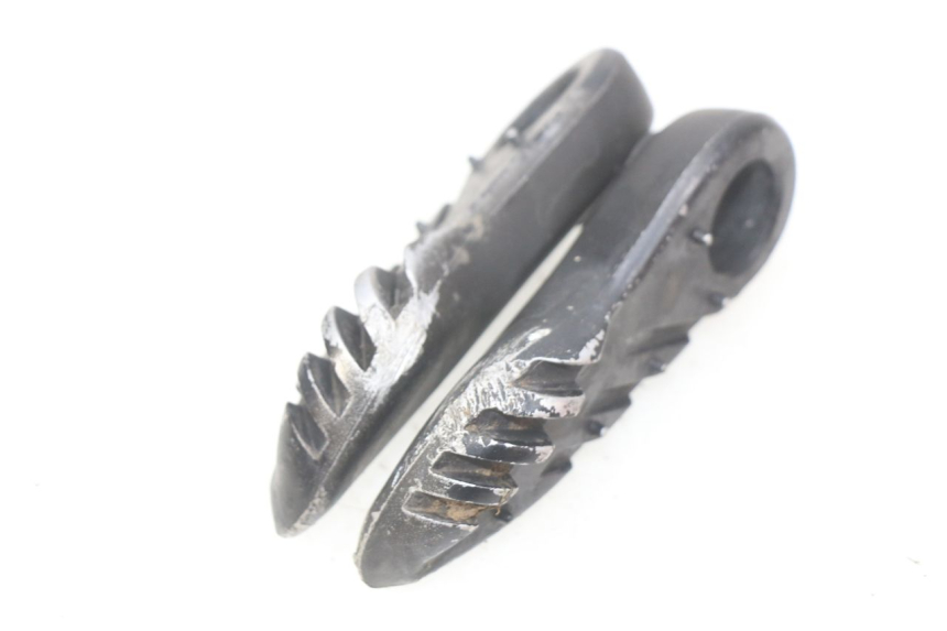 photo de PAIA DI PEDANE POSTERIORI MBK BOOSTER SPIRIT 50 (2004 - 2017) - Dettaglio del componente