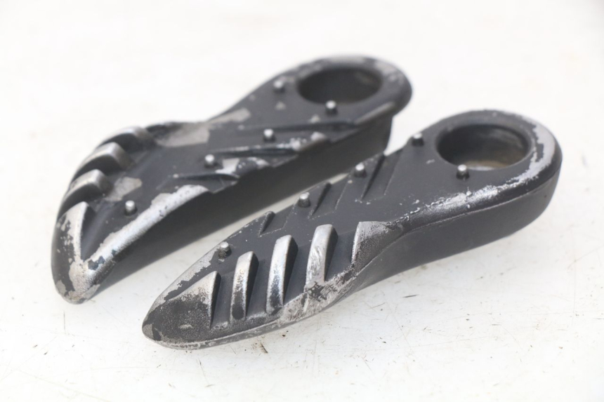 photo de COPPIA DI PEDANE POSTERIORI MBK BOOSTER SPIRIT NAKED 50 (2004 - 2017) - Vista principale