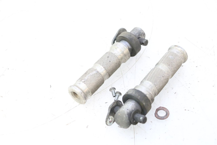photo de PEDANA POSTERIORE HONDA CB F HORNET 600 (2005 - 2006) - Dettaglio del componente