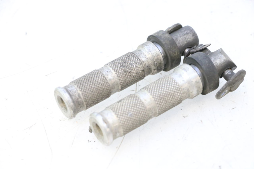 photo de PEDANA POSTERIORE HONDA CB F HORNET 600 (2005 - 2006) - Altra angolazione