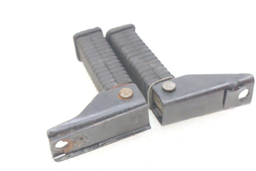 photo de PAIA DI PEDANE POSTERIORI TNT MOTOR CITY 50 (2007 - 2018) - Zoom sullo stato d'uso