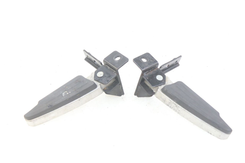 photo de PAIA DI PEDANE POSTERIORI PEUGEOT CITYSTAR 125 (2011 - 2017) - Vista principale