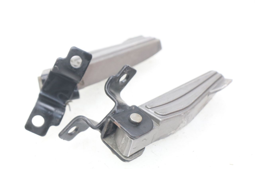 photo de COPPIA PEDANE POSTERIORI RIDE CLASSIC 2T 50 (2014 - 2022) - Stato della superficie e materiale