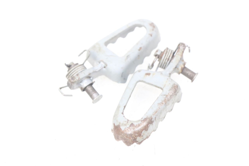 photo de COPPIA PEDANE POSTERIORI LONCIN DIRT BIKE 125 - Dettaglio del componente