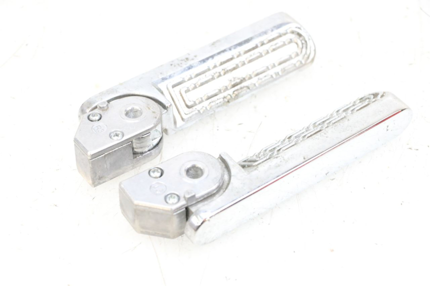 photo de PEDANA POSTERIORE SEGWAY NINEBOT E125S 1 (2022 - 2026) - Primo piano tecnico