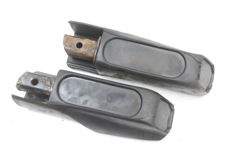 photo de PAIA DI PEDANE POSTERIORI HONDA FES S-WING SWING ABS 125 (2007 - 2015) - Altra angolazione