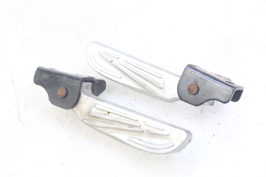 photo de PAIA DI PEDANE POSTERIORI SYM FIDDLE 3 III 125 (2014 - 2020) - Vista principale