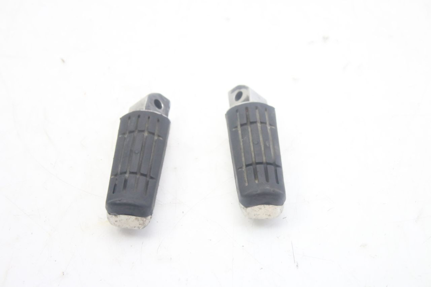 photo de PAIA DI PEDANE POSTERIORI YAMAHA FZS FAZER 600 (1998 - 2001) - Altra angolazione