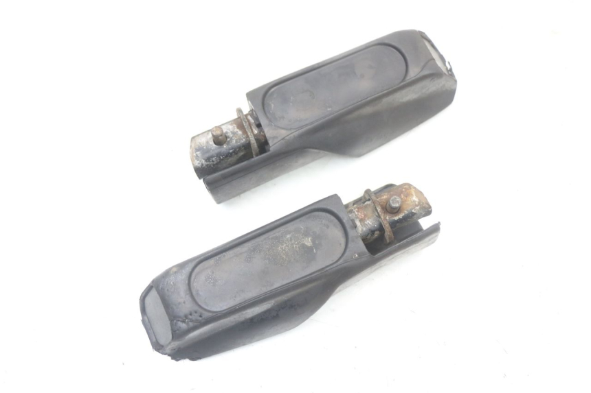 photo de COPPIA PEDANE POSTERIORI HONDA FES S-WING SWING 125 (2007 - 2015) - Altra angolazione