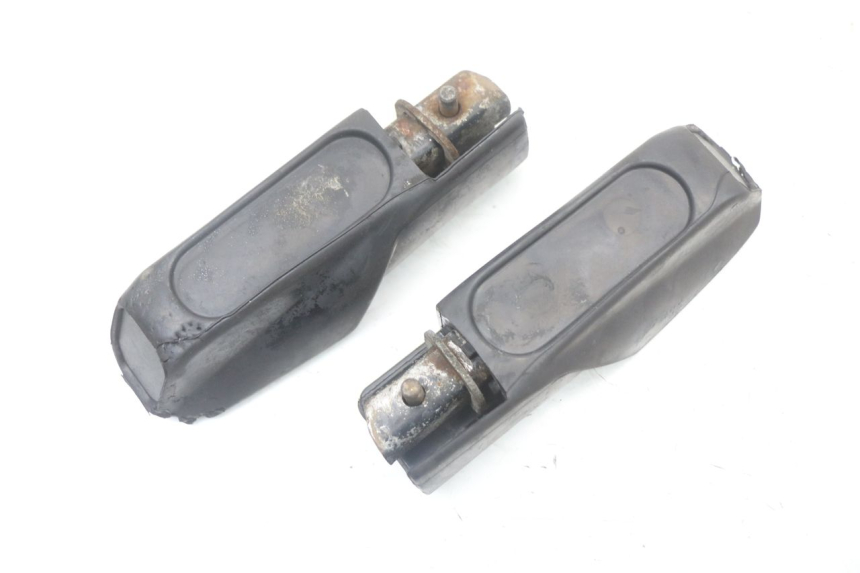 photo de COPPIA PEDANE POSTERIORI HONDA FES S-WING SWING 125 (2007 - 2015) - Vista d'insieme del prodotto