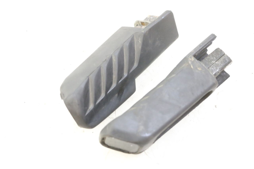 photo de PAIA DI PEDANE POSTERIORI HONDA FES S-WING SWING ABS 125 (2007 - 2015) - Dettaglio del componente