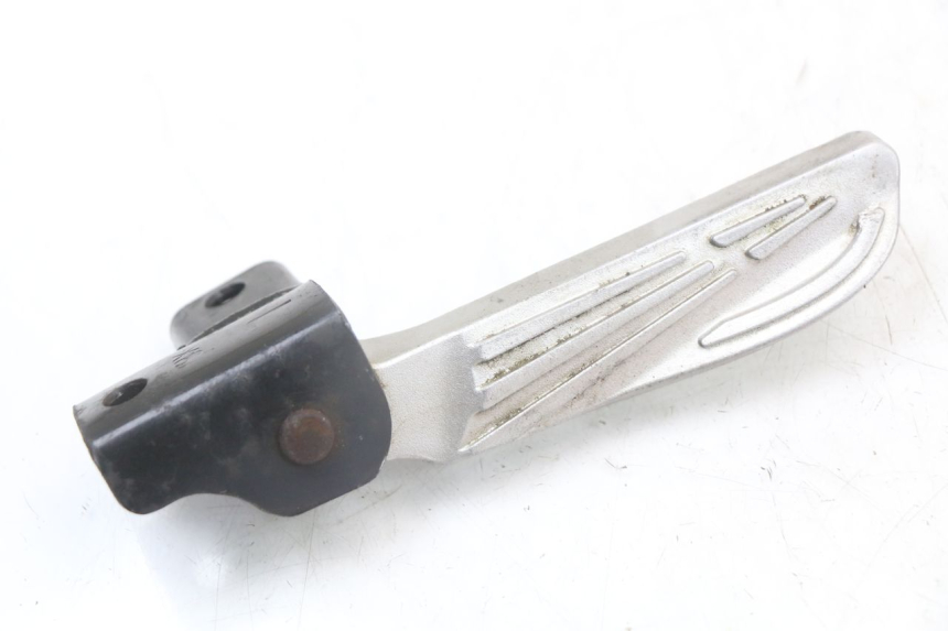 photo de COPPIA DI PEDANE POSTERIORI SYM JET 14 4T 50 (2018 - 2022) - Primo piano tecnico