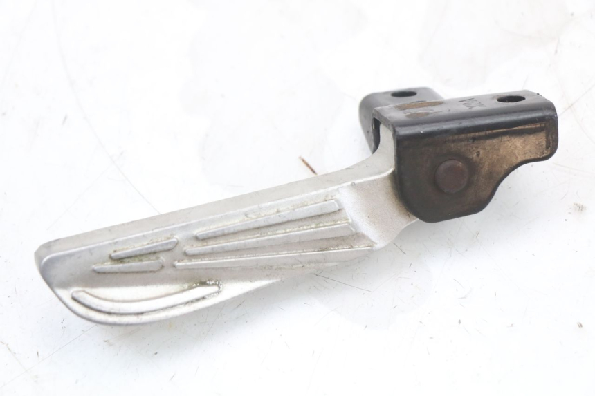 photo de COPPIA DI PEDANE POSTERIORI SYM JET 14 4T 50 (2018 - 2022) - Dettagli dei punti di fissaggio