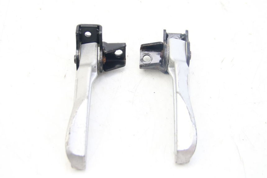 photo de PAIA DI PEDANE POSTERIORI SYM JET 4 4T 50 (2018 - 2021) - Zoom sullo stato d'uso