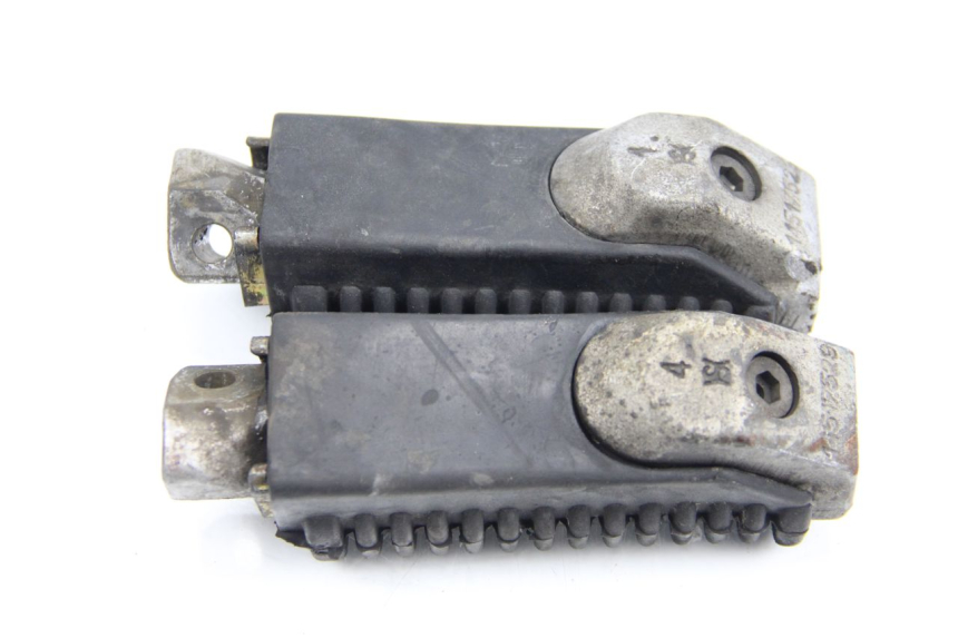 photo de COPPIA PEDANE POSTERIORI BMW K100 1000 (1982 - 1990) - Zoom sullo stato d'uso