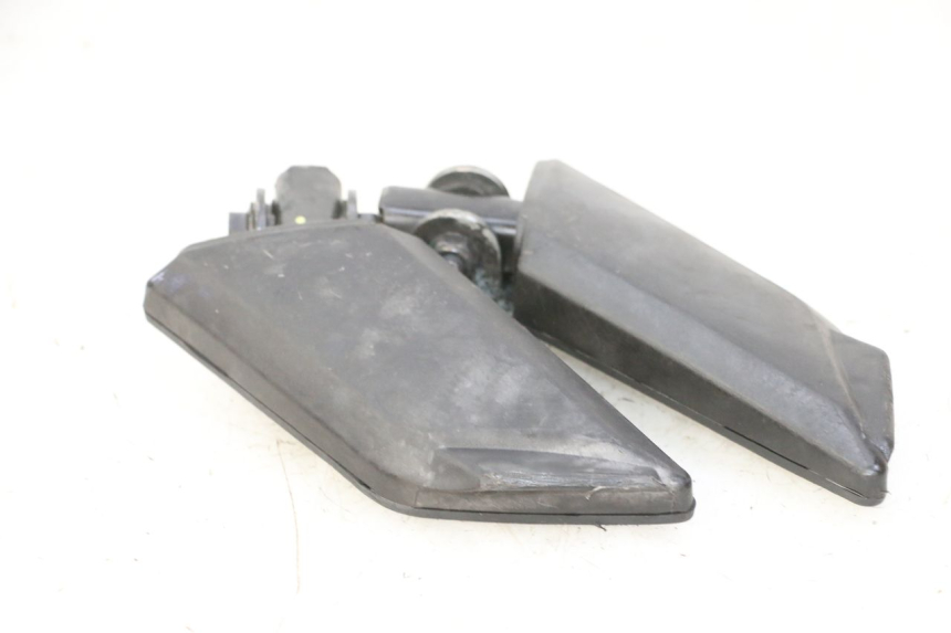 photo de PAIA DI PEDANE POSTERIORI PEUGEOT KISBEE 2T 50 (2010 - 2017) - Dettaglio del componente