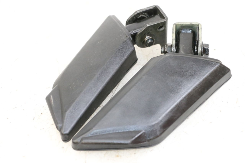 photo de PAIA DI PEDANE POSTERIORI PEUGEOT KISBEE 4T 50 (2018 - 2022) - Altra angolazione