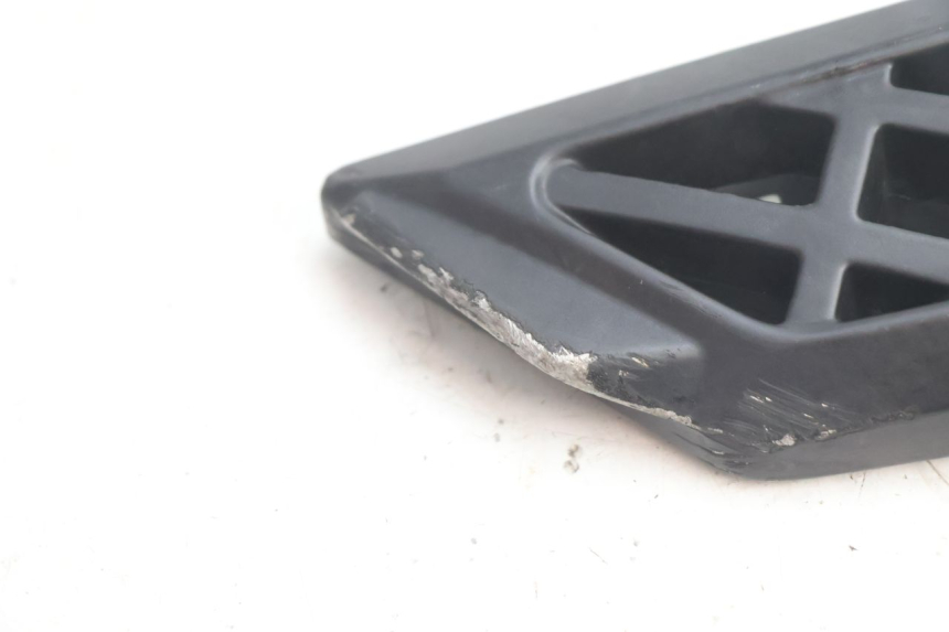 photo de PAIA DI PEDANE POSTERIORI PEUGEOT KISBEE 4T 50 (2018 - 2022) - Ispezione visiva dettagliata
