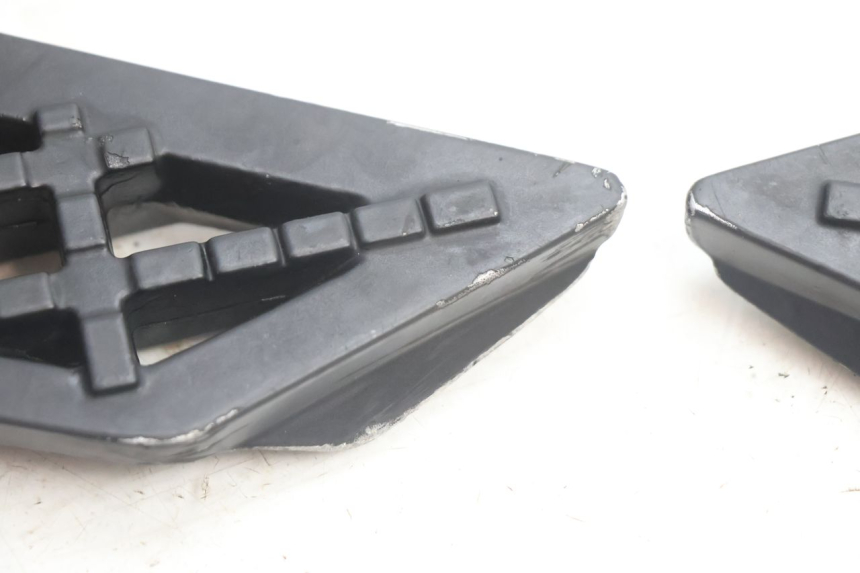 photo de PAIA DI PEDANE POSTERIORI PEUGEOT KISBEE 4T 50 (2018 - 2022) - Primo piano tecnico