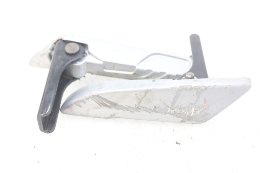 photo de PAIA DI PEDANE POSTERIORI PIAGGIO LIBERTY IGET 4T 50 (2015 - 2020) - Primo piano tecnico