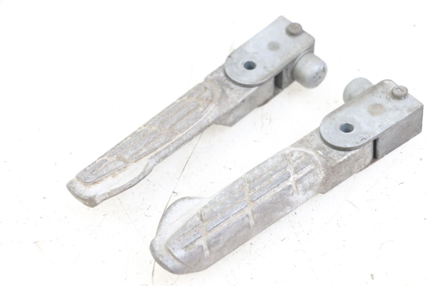 photo de PAIA DI PEDANE POSTERIORI KYMCO LIKE 125 (2009 - 2016) - Vista principale