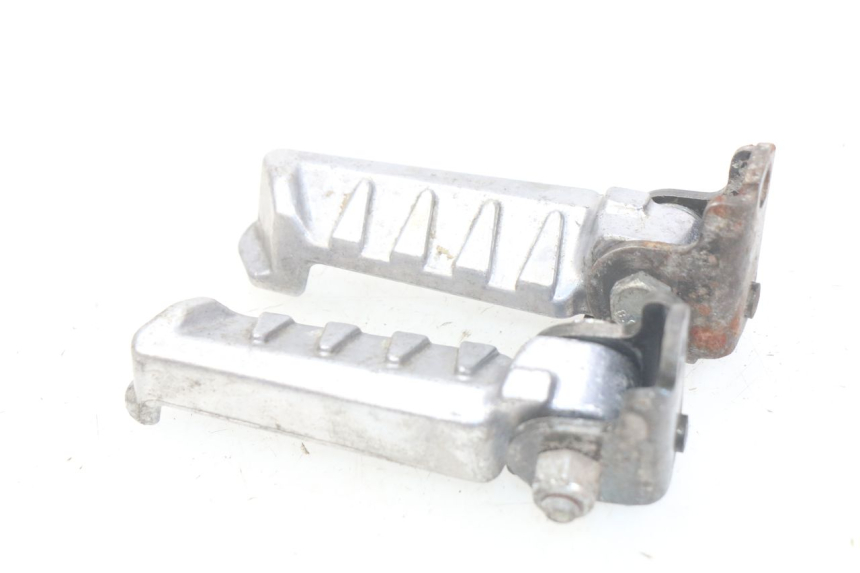 photo de PAIA DI PEDANE POSTERIORI PEUGEOT LUDIX BLASTER 50 (2006 - 2014) - Vista principale