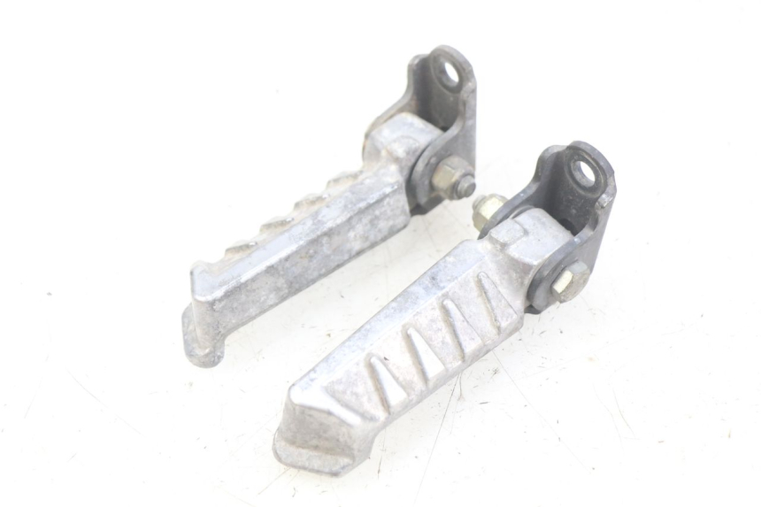 photo de PAIA DI PEDANE POSTERIORI PEUGEOT LUDIX 50 (2005 - 2007) - Vista principale