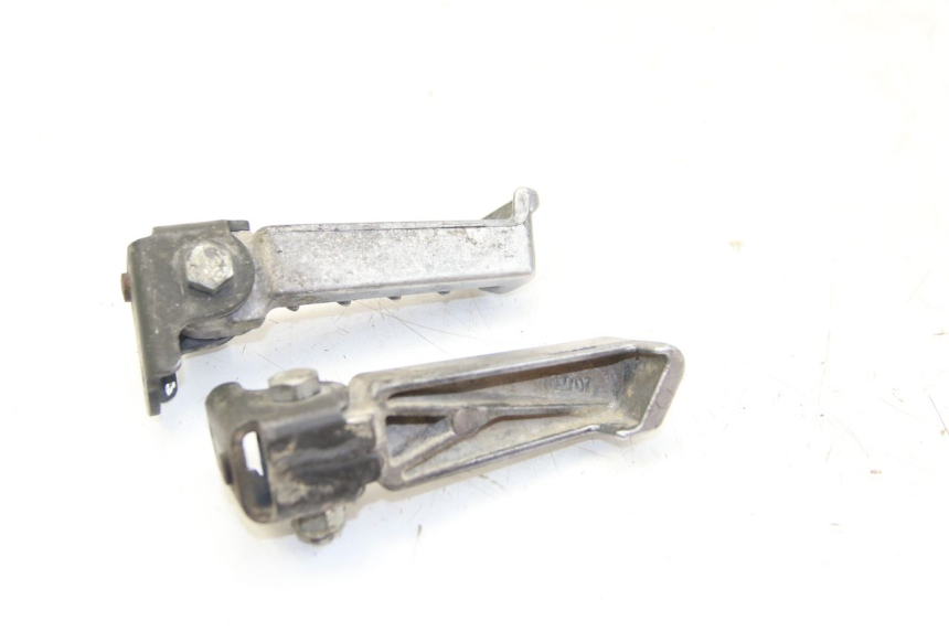 photo de PAIA DI PEDANE POSTERIORI PEUGEOT LUDIX 50 (2008 - 2017) - Dettaglio del componente