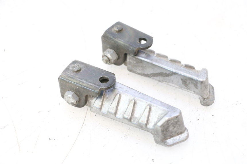 photo de PAIA DI PEDANE POSTERIORI PEUGEOT LUDIX 50 (2008 - 2017) - Dettaglio del componente