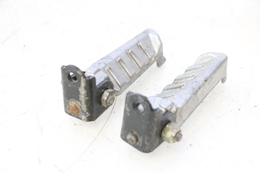 photo de PEDANA POSTERIORE PEUGEOT LUDIX ONE 50 (2004 - 2006) - Primo piano tecnico
