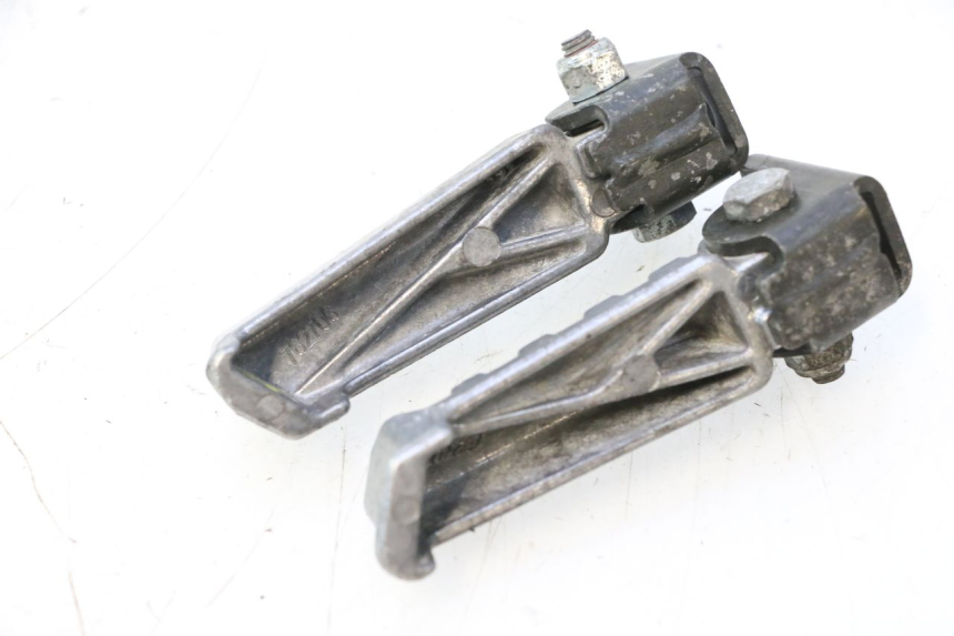 photo de PAIA DI PEDANE POSTERIORI PEUGEOT LUDIX SNAKE 2T 50 (2004 - 2014) - Zoom sullo stato d'uso