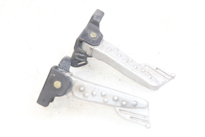 photo de PAIA DI PEDANE POSTERIORI SYM MIO 50 (2011 - 2017) - Vista principale