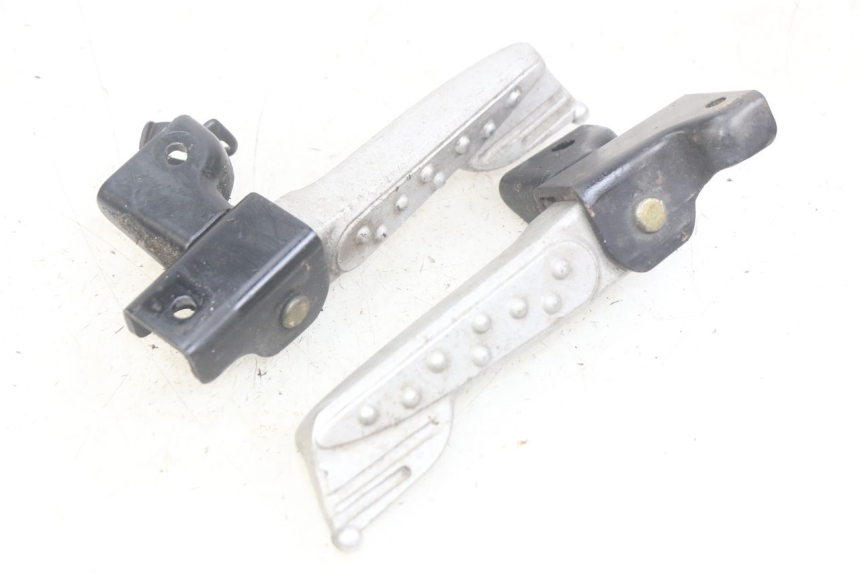 photo de PAIA DI PEDANE POSTERIORI SYM MIO 50 (2011 - 2017) - Zoom sullo stato d'uso