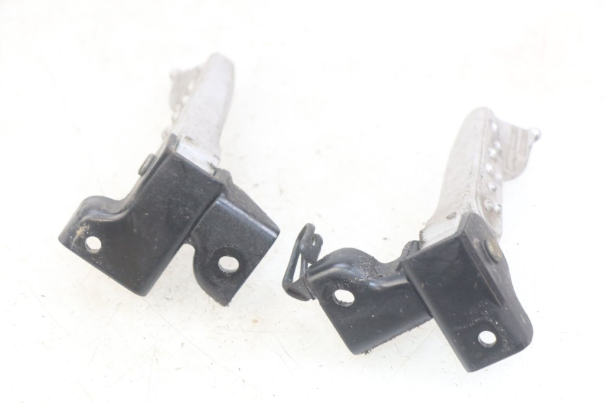 photo de PAIA DI PEDANE POSTERIORI SYM MIO 50 (2011 - 2017) - Altra angolazione