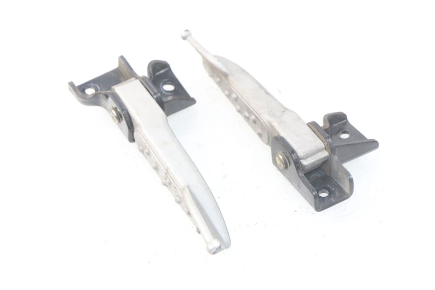 photo de COPPIA PEDANA POSTERIORE SYM MIO 100 (2006 - 2017) - Zoom sullo stato d'uso